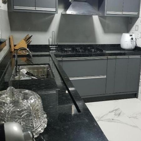 Apto Centro 200 Mts Atlantico Shopping E Praia Balneario Camboriu Luaran gambar
