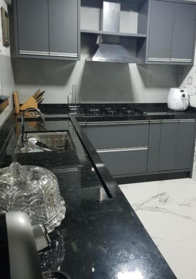 Apto Centro 200 Mts Atlantico Shopping E Praia Balneario Camboriu Luaran gambar
